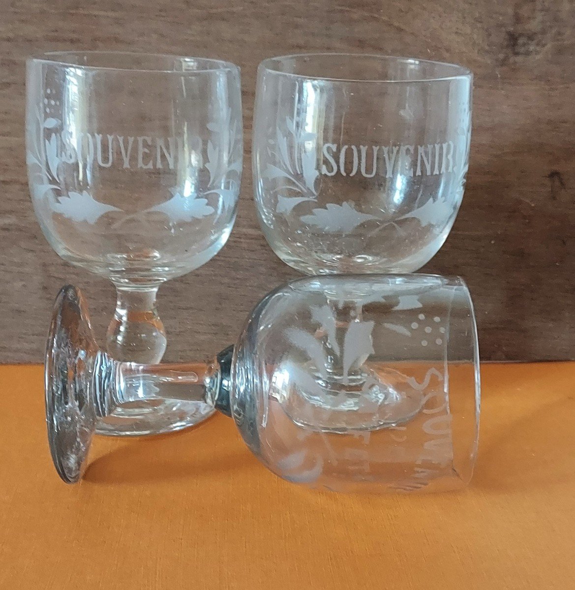 Three 19th Century Wine Glasses Engraved “souvenir” For Two And “souvenir Of The Party” For The Other-photo-4