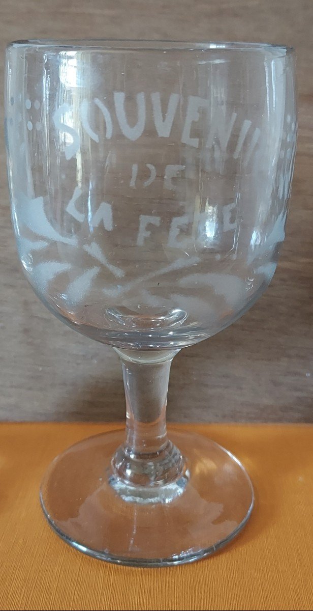 Three 19th Century Wine Glasses Engraved “souvenir” For Two And “souvenir Of The Party” For The Other-photo-2