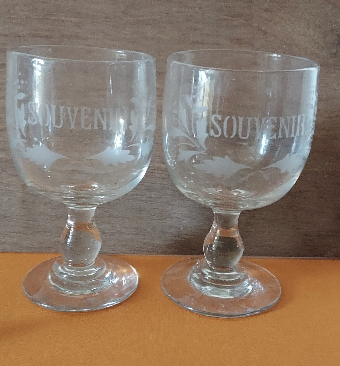 Three 19th Century Wine Glasses Engraved “souvenir” For Two And “souvenir Of The Party” For The Other-photo-3