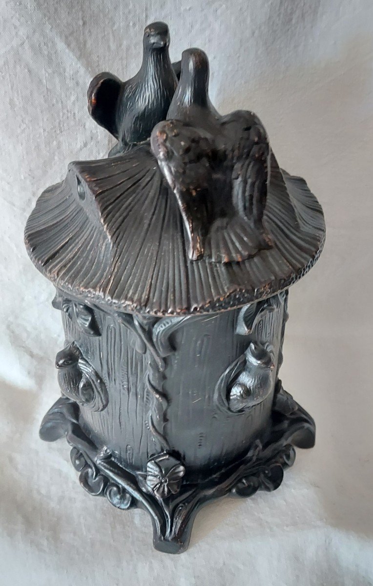 Terracotta Dovecote With Brown Patina Forming A 19th Century Tobacco Pot -photo-2