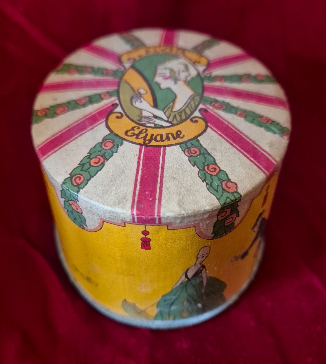 Lot De Six Boîtes à  Poudre De Beauté En Carton De Maisons Diverses-photo-4