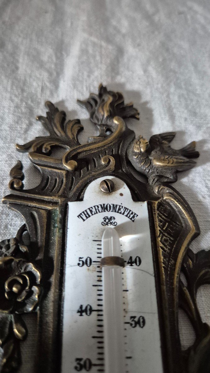 Thermomètre En Bronze à Patine Brune De Style Rocaille et échelle en émail Du XIXème Siècle -photo-3
