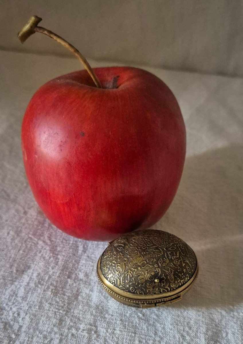 Doll Special: Egyptomania Miniature Brass Hieroglyphic Coin Purse 