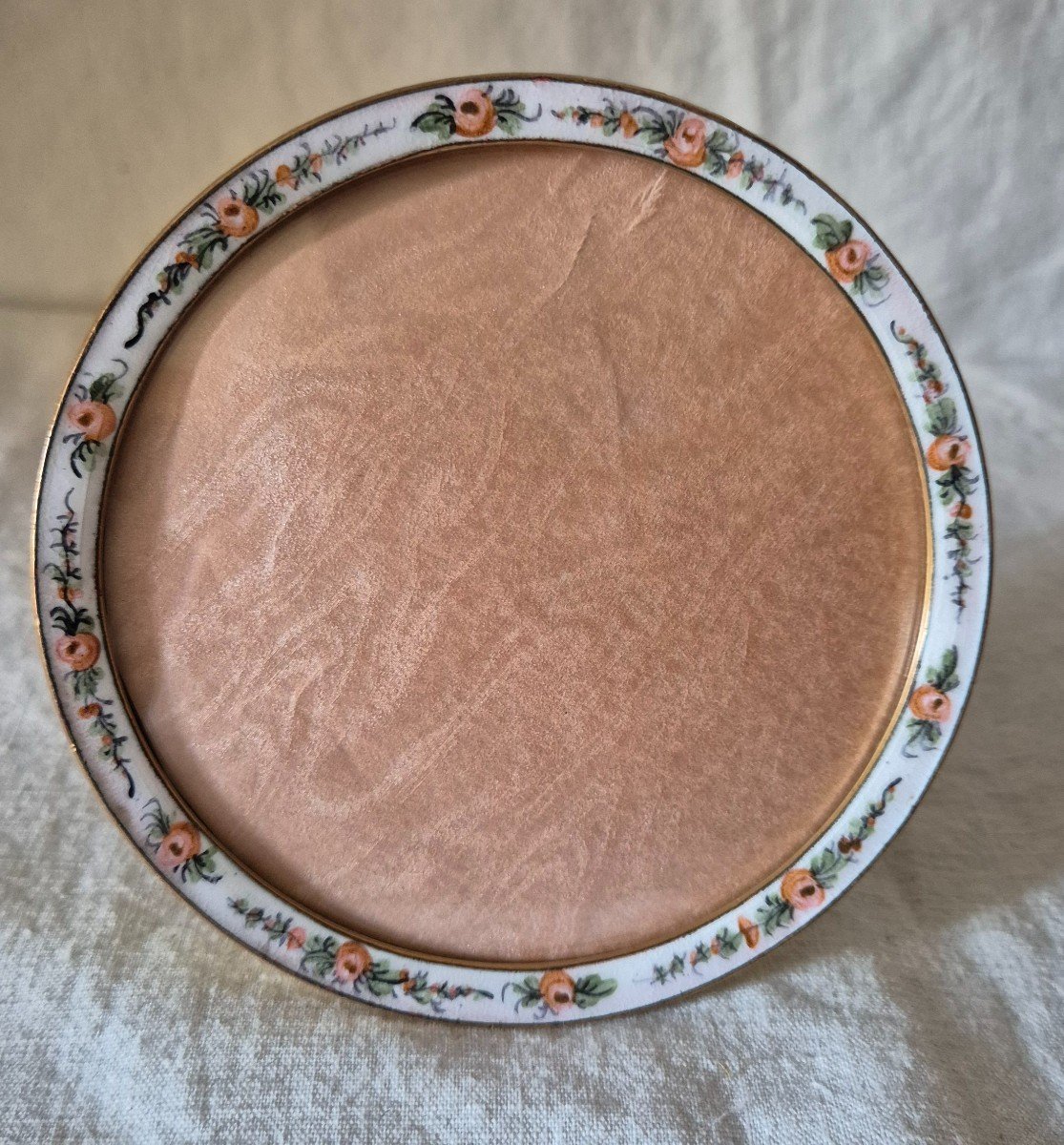 Round Photo Frame In White Enamel Dotted With Flowers With Its Original Convex Glass -photo-2