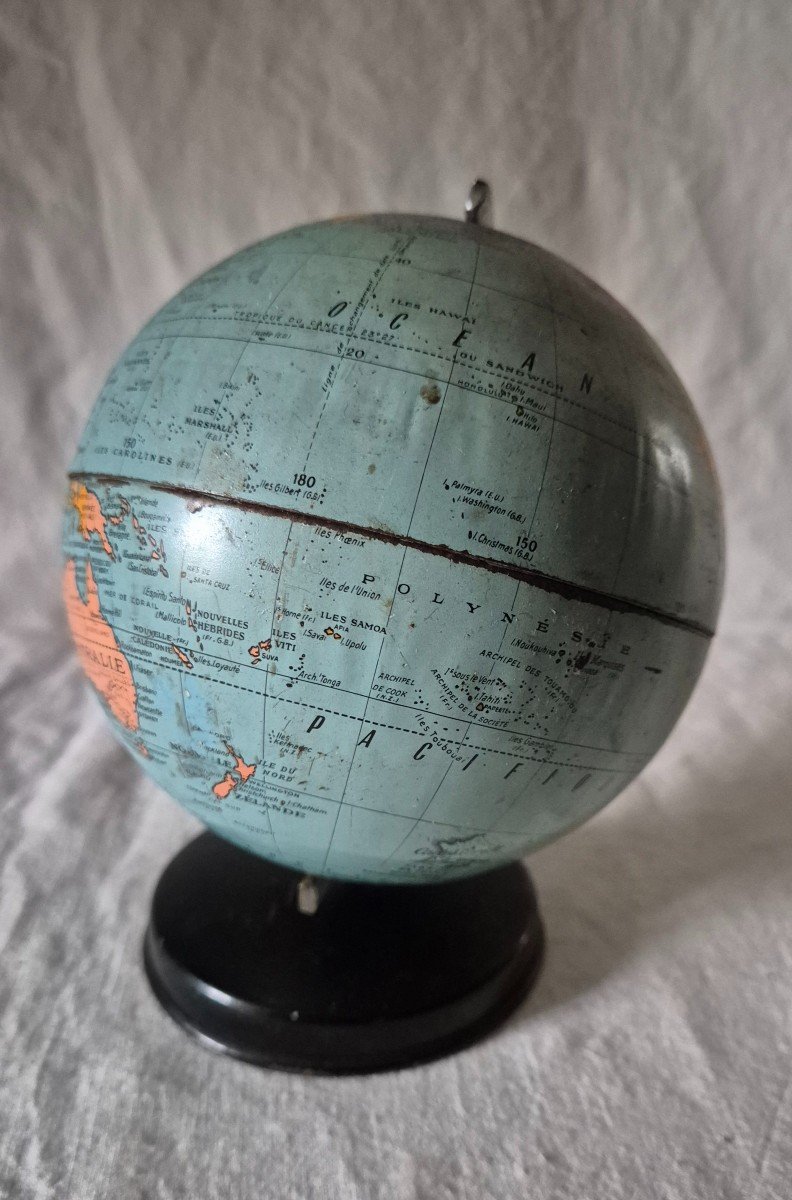 Small School Globe In Lithographed Sheet Metal From The 50s-60s -photo-2