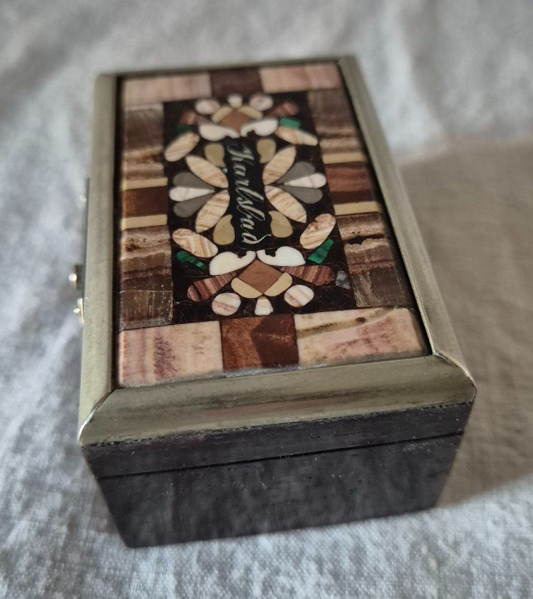 Small Box In Hard Stone Marquetry Souvenir From Karlsbad -photo-2