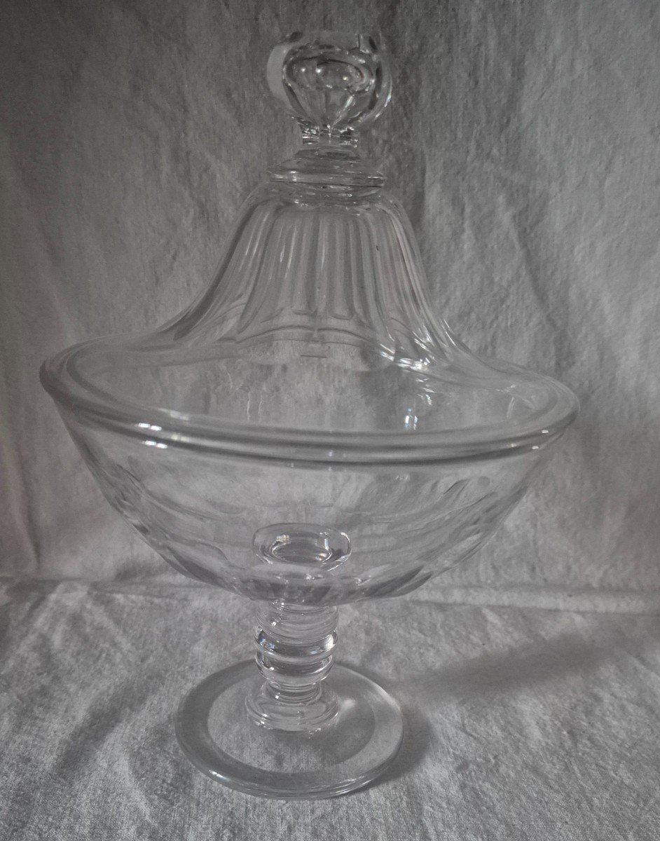 Baccarat Crystal Drageoir On Foot With Lid -photo-2