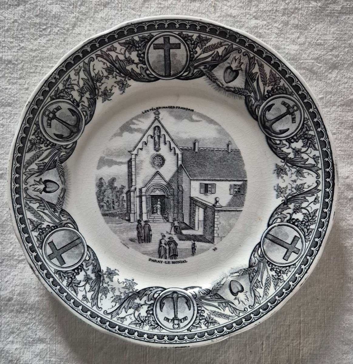 Série De Six Assiettes Thématiques Sur " Les Pèlerinages  Français" de Sarreguemines -photo-5
