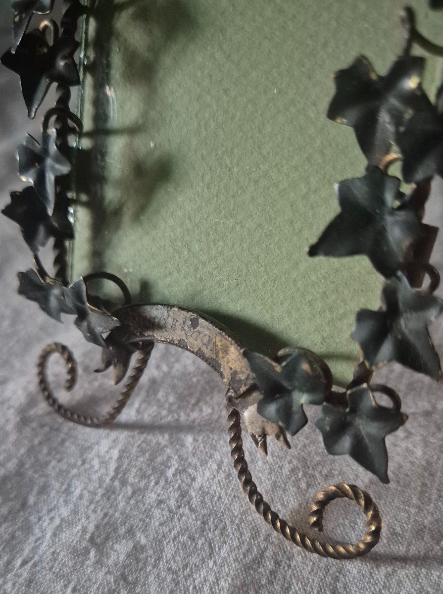 Art Nouveau Photo Frame With Bucolic Spirit And Ivy Leaves -photo-4