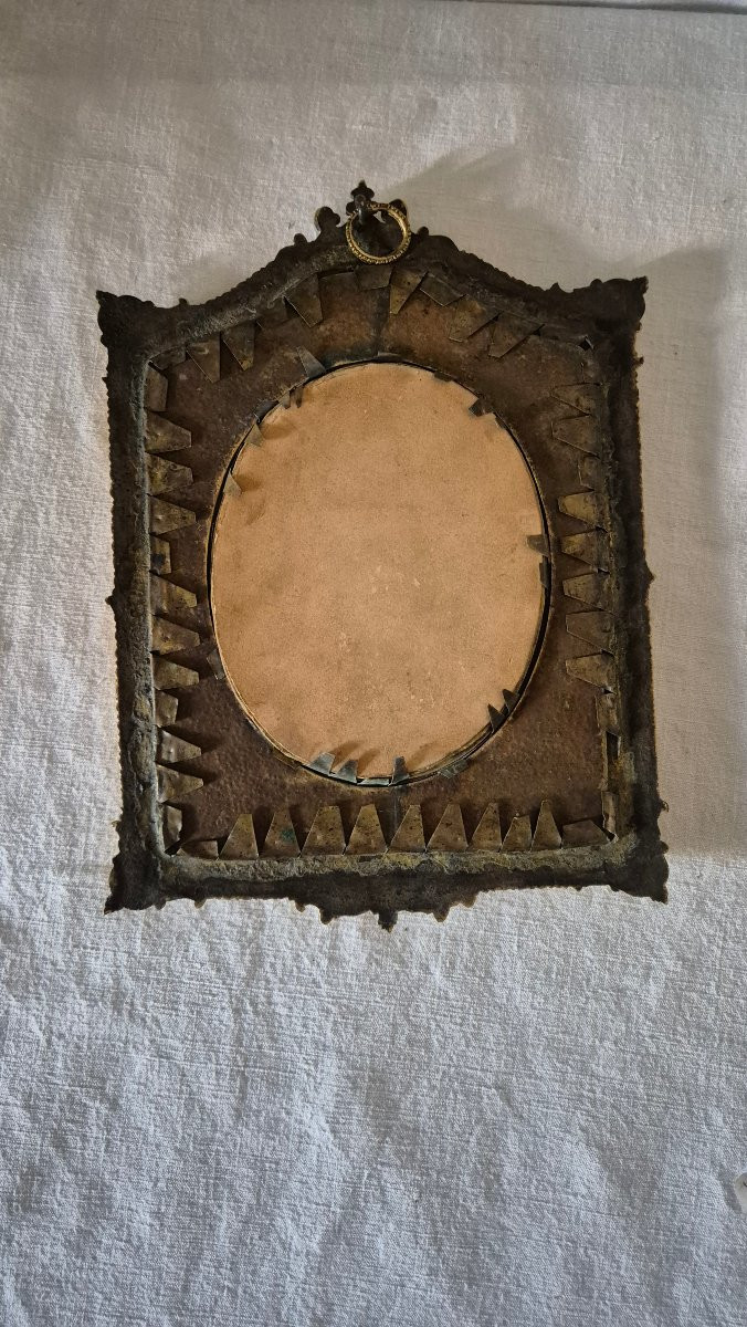 Miniature Photo Frame In Chiseled Gilt Bronze, Very Richly Decorated -photo-4