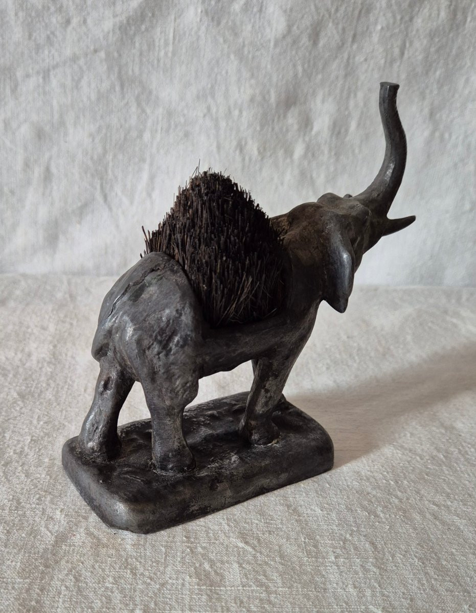 Dark Grey Metal Elephant Feather Wiper -photo-2
