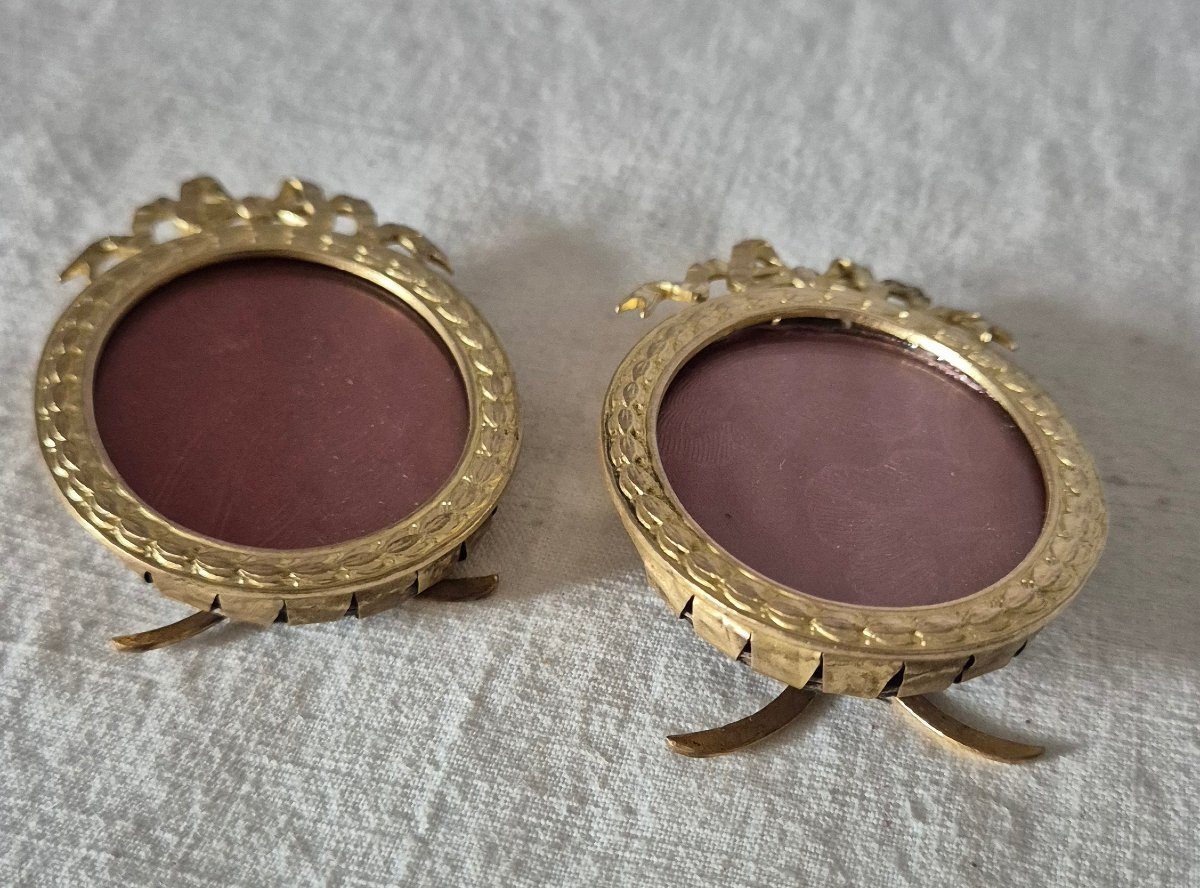Pair Of Small Oval Frames For Miniatures Or Photos In Gilt Bronze, Louis XVI Style -photo-3