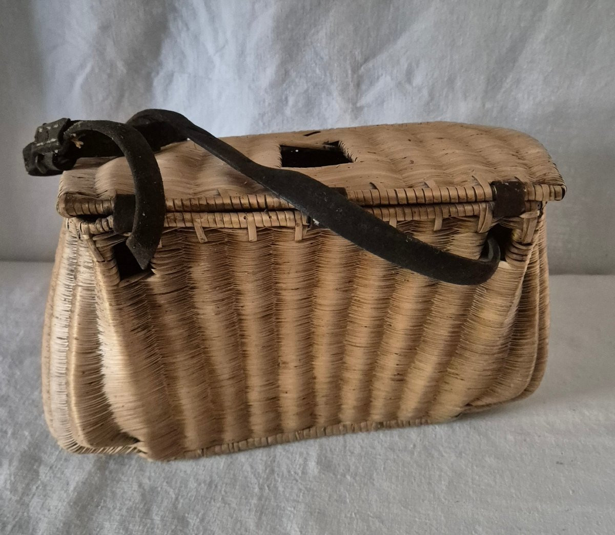 Large Model Traditionally Shaped Wickerwork Fishing Basket -photo-4