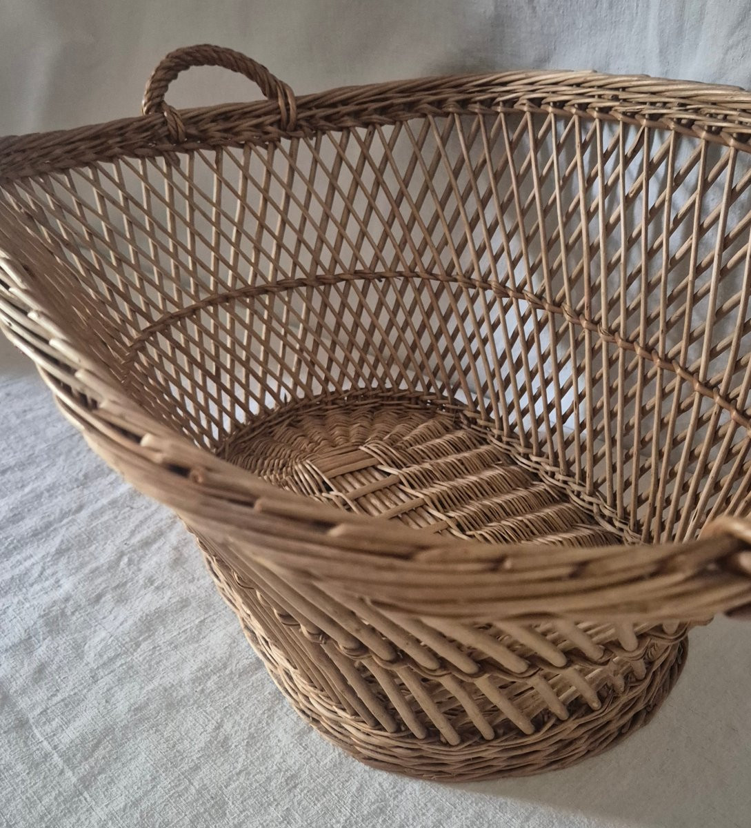 Large Oval Woven Wicker Laundry Basket-photo-4