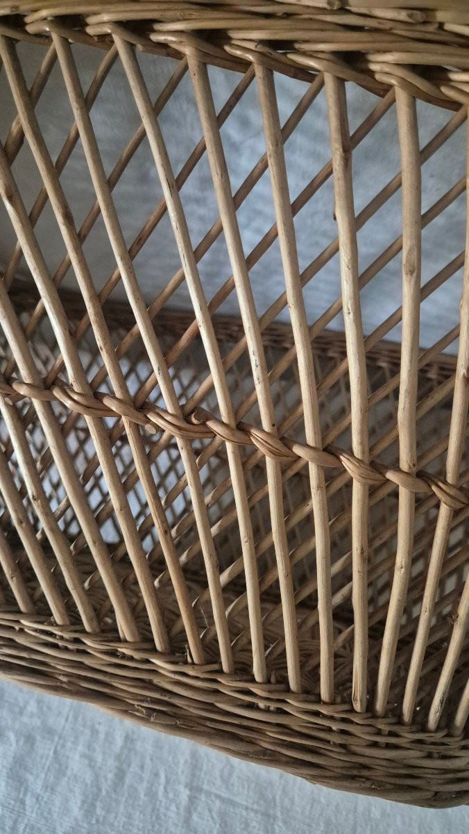 Large Oval Woven Wicker Laundry Basket-photo-7
