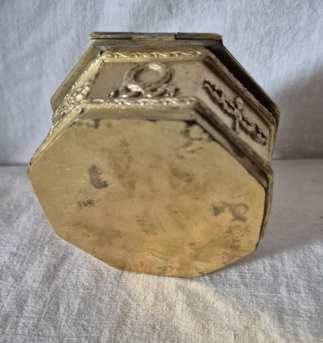 Empire Style Gilt Bronze Box With Medallion Of Emperor Napoleon -photo-2