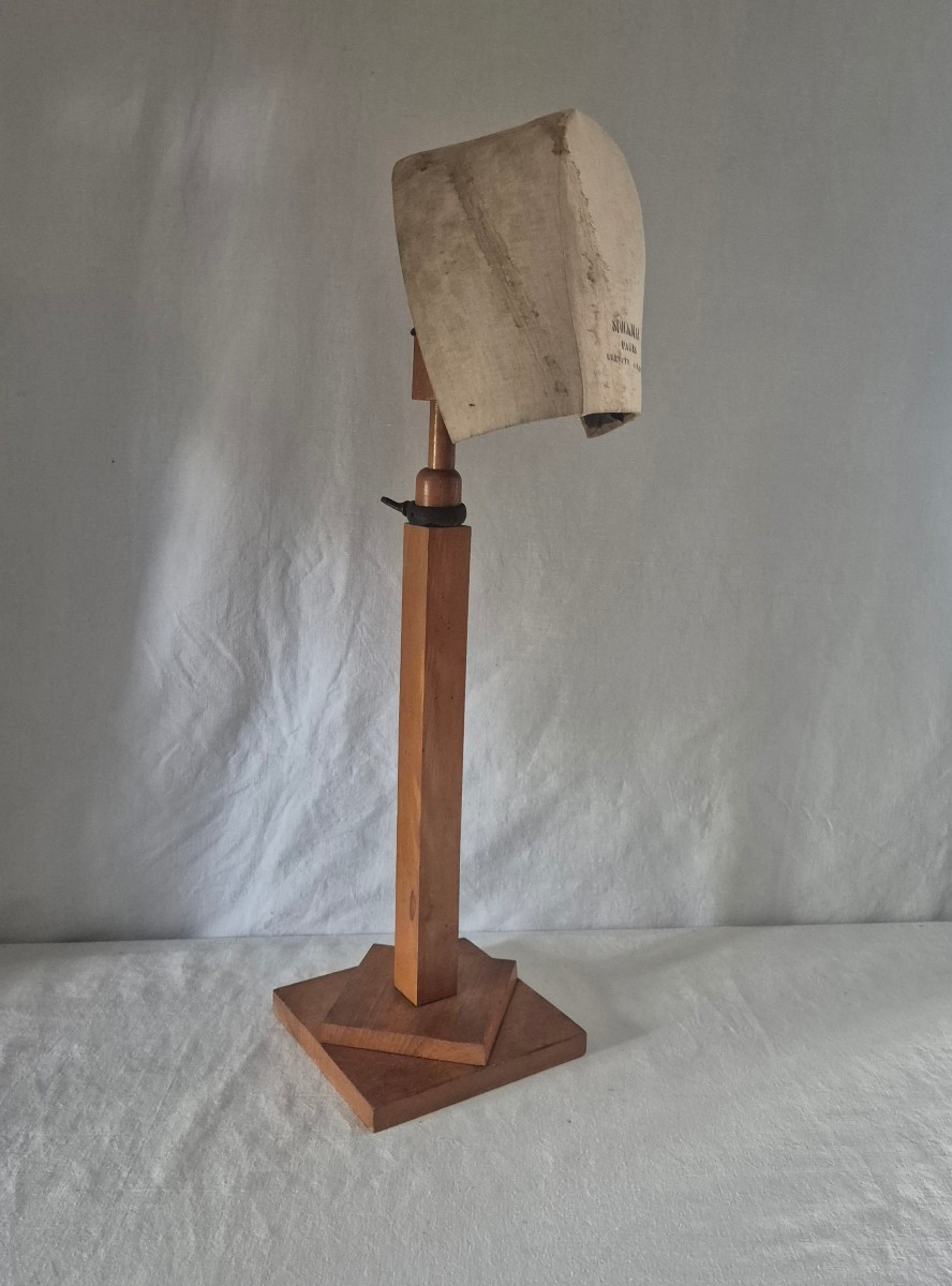 1930s Stockman Paris Shop Shoulder Mannequin 