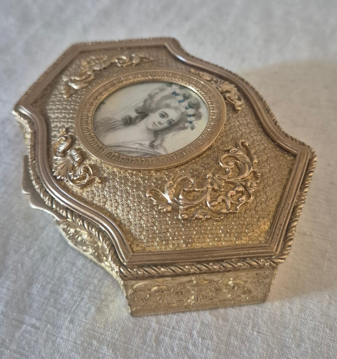 Box Of Little Things In Bronze And Miniature Painted On Ivory, 19th Century -photo-3