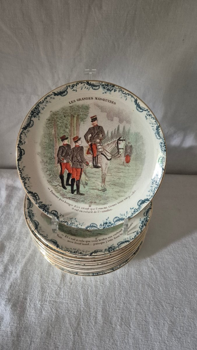 Set Of 12 Military-themed Plates - The Great Maneuvers - H & B Cie Choisy-le-roi -photo-2