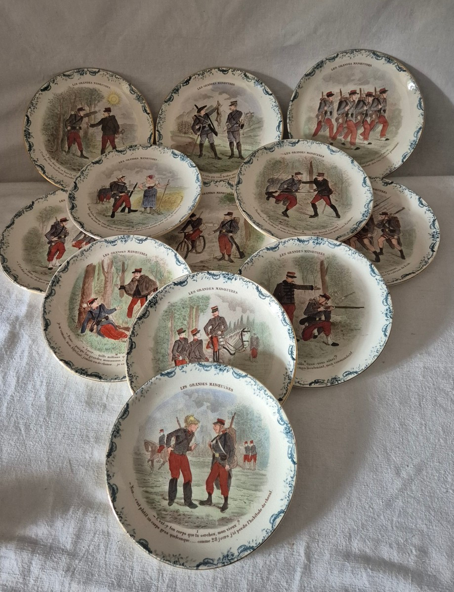Set Of 12 Military-themed Plates - The Great Maneuvers - H & B Cie Choisy-le-roi 