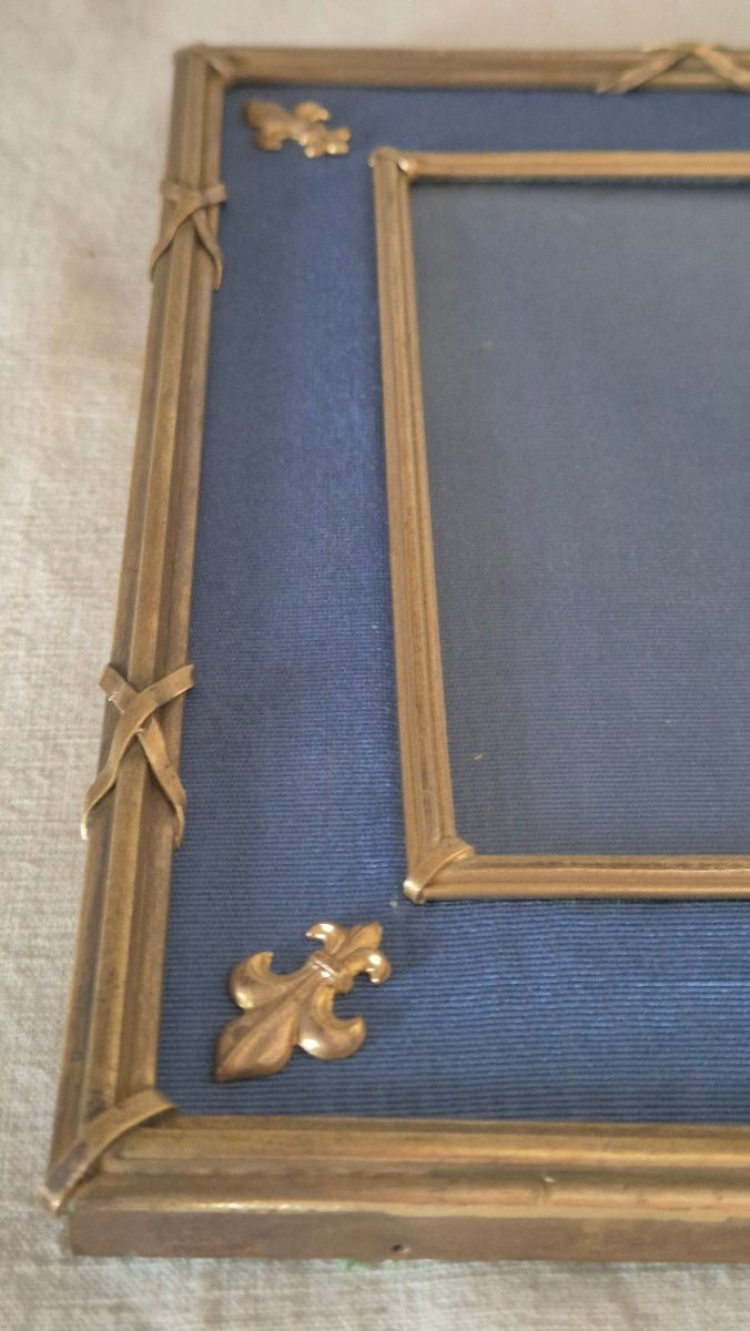 Louis XVI Style Gilt Bronze Photo Frame With Fleur-de-lis -photo-3