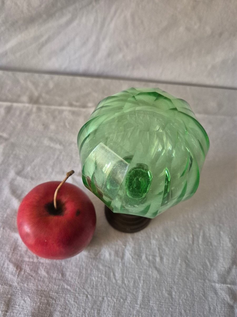 19th Century Cut Glass Stair Ball In Uranium Green -photo-2