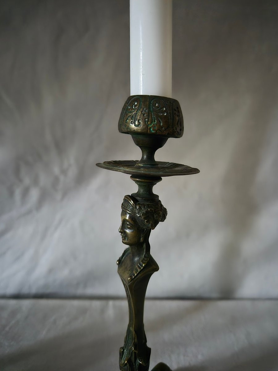 Pair Of 19th-century Bronze Tripod Candlesticks With Caryatids -photo-3