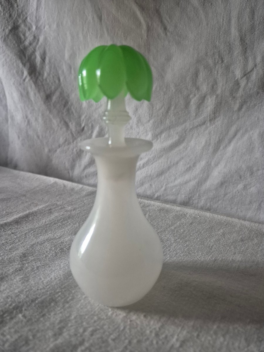 Charles X Opaline Glass Bottle With A Green "palm Tree" Stopper-photo-2