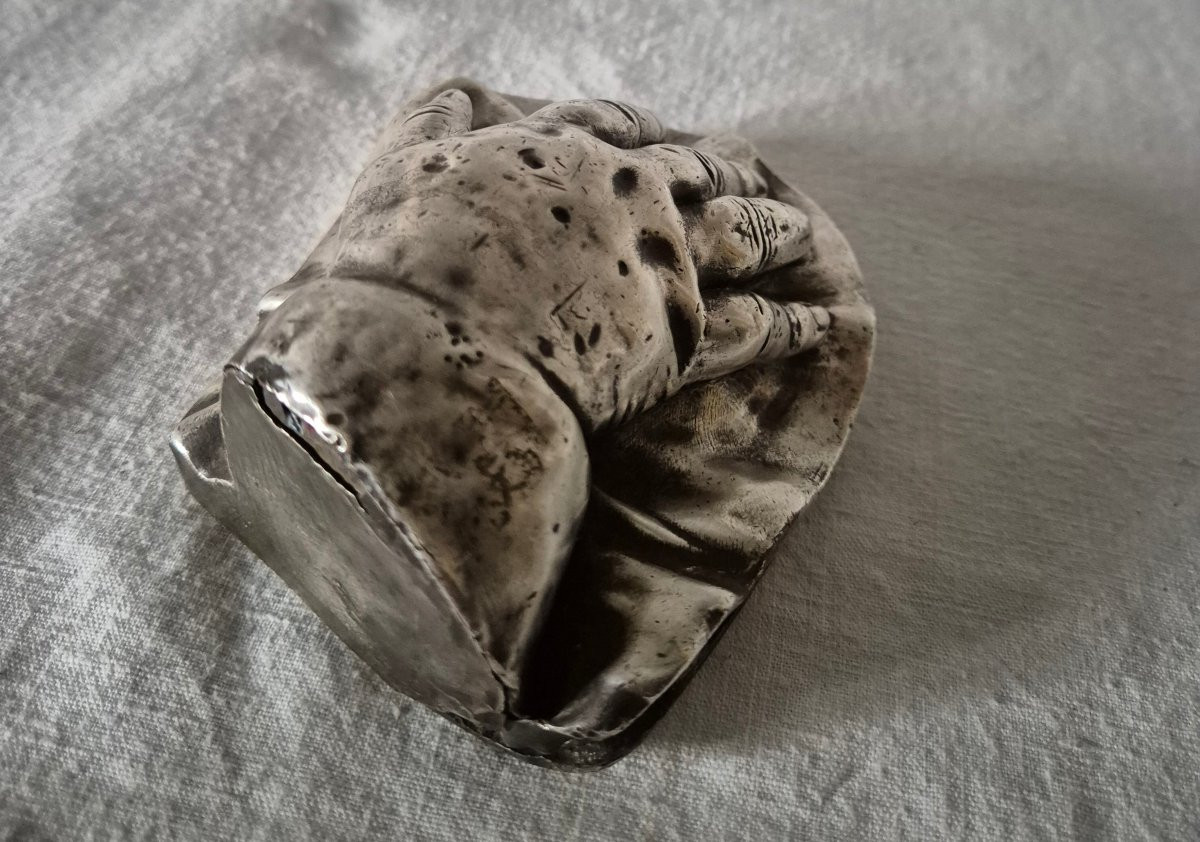 Presse papier main d'enfant en bronze argenté -photo-3