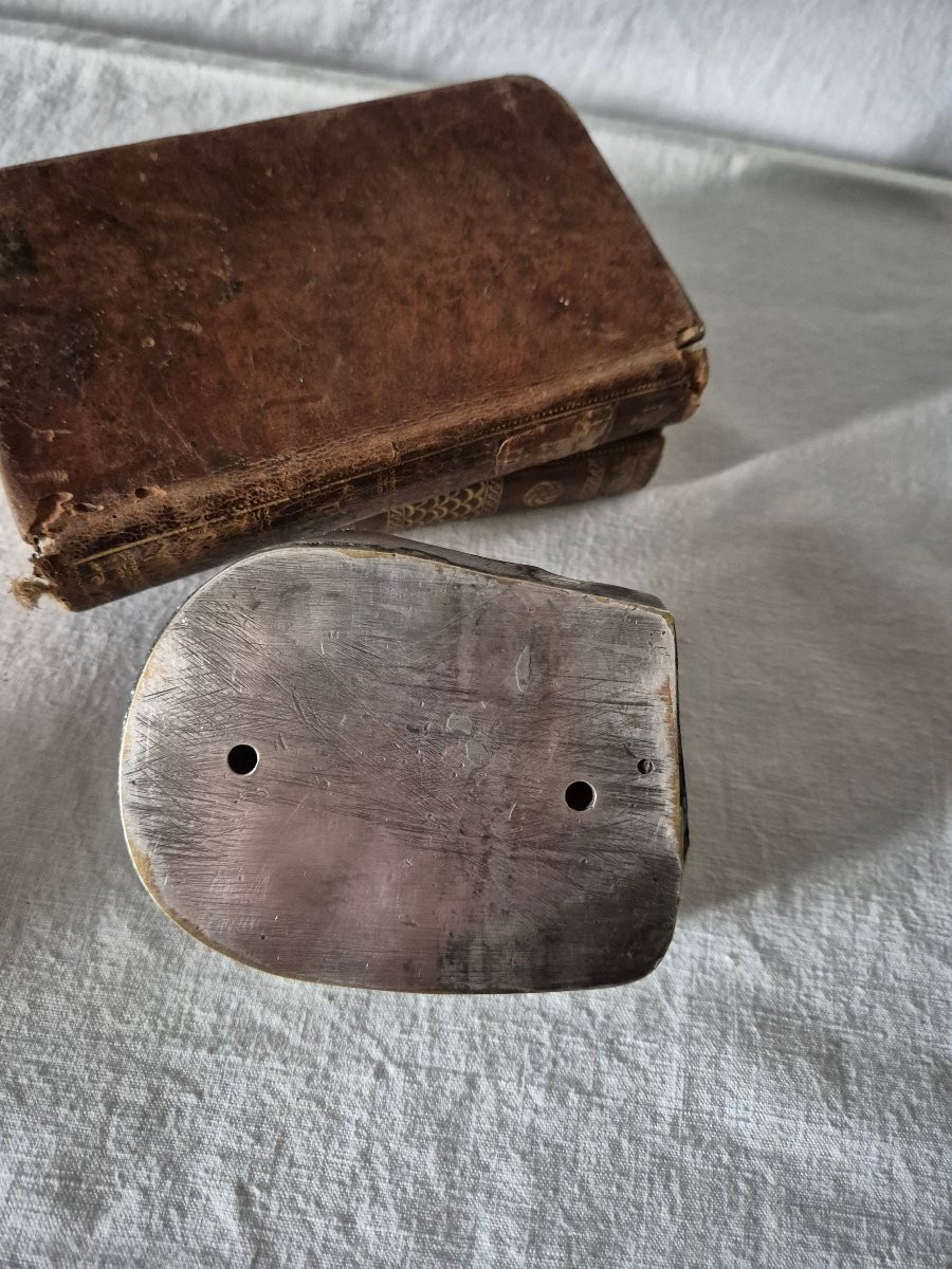 Presse papier main d'enfant en bronze argenté -photo-3