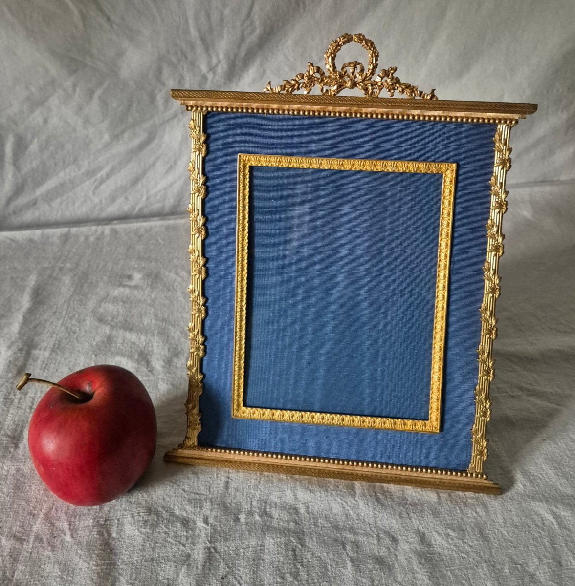 Grand cadre photo Second Empire en bronze doré à Marie-Louise -photo-5