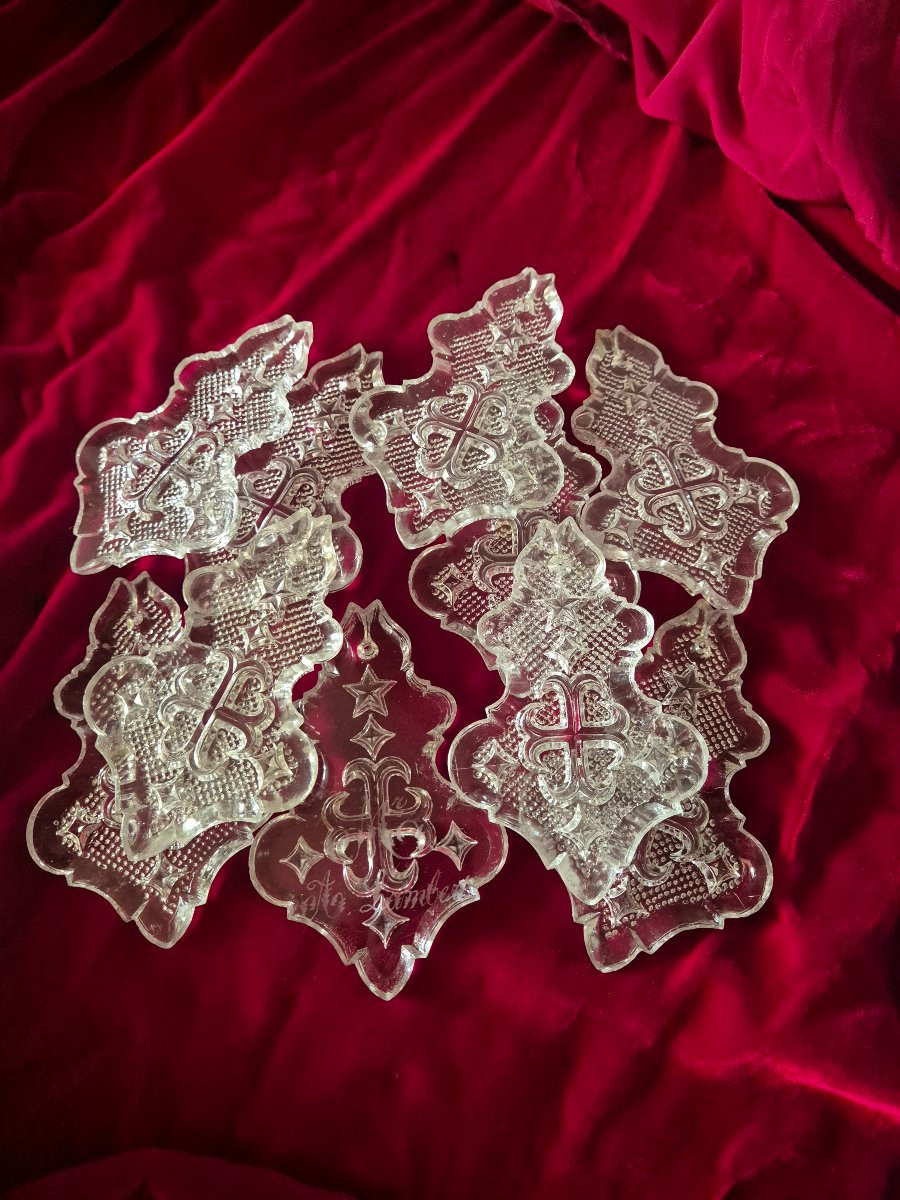 10 pampilles de lustre à la croix pattée Franc Maçonne des chevaliers des Templiers -photo-1