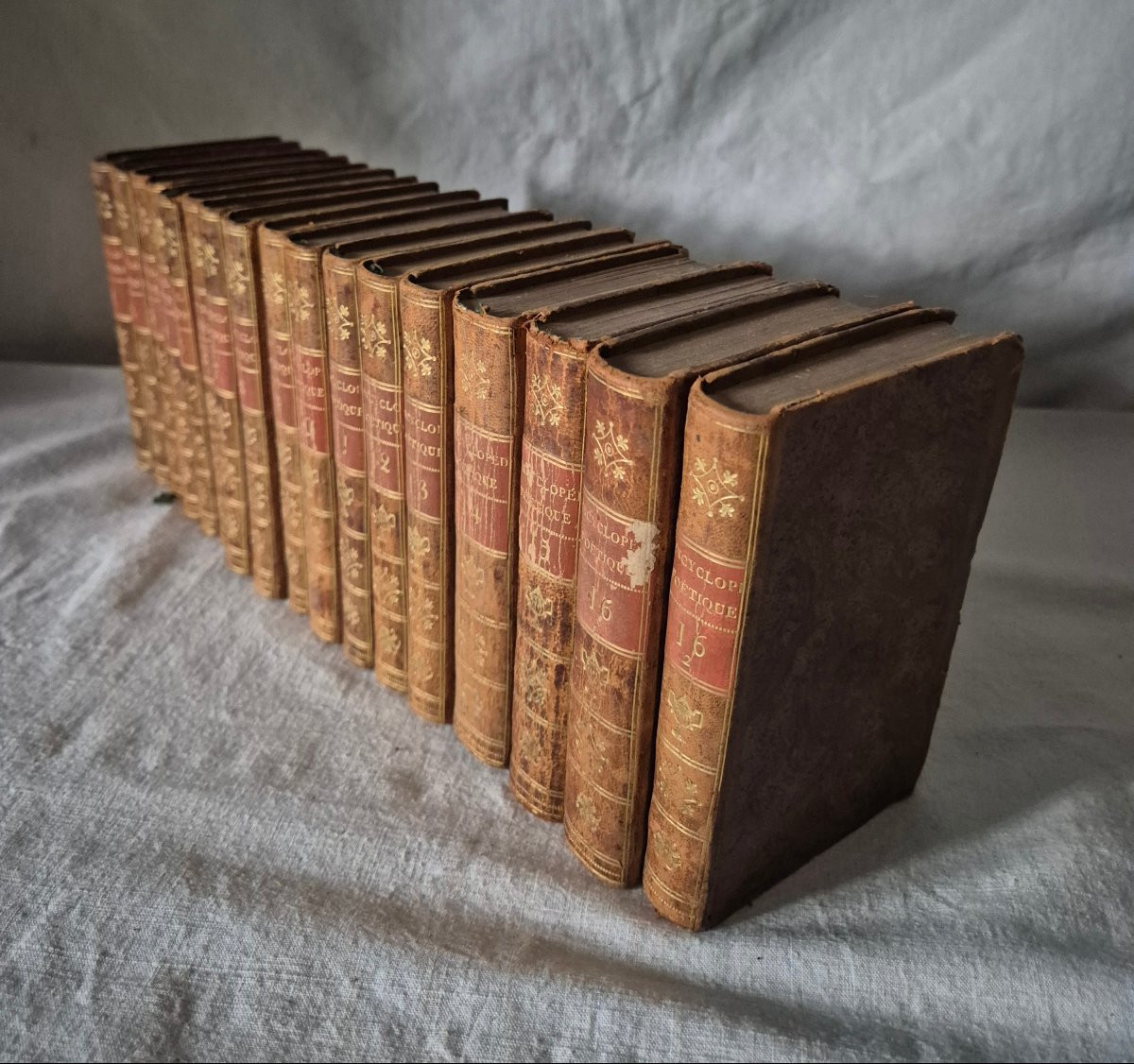 Série de 17 volumes de petits livres reliés en cuir: "  Encyclopédie Poétique " de 1804-photo-4