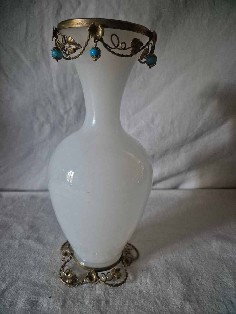White Opaline Glass Vase In A "rice Grain" Shape, Decorated With Golden Vine Leaves. 