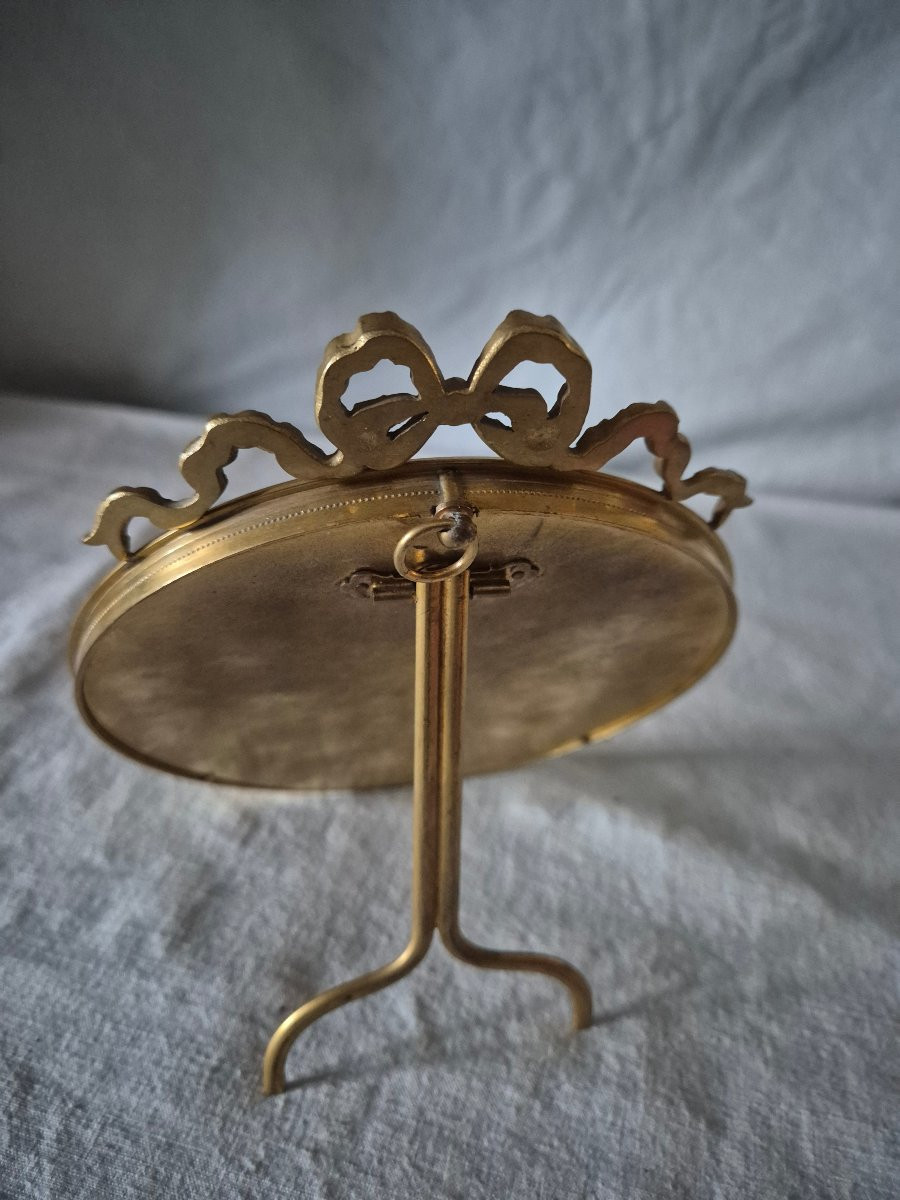 Grand cadre photo médaillon en bronze doré du XIXème siècle -photo-2