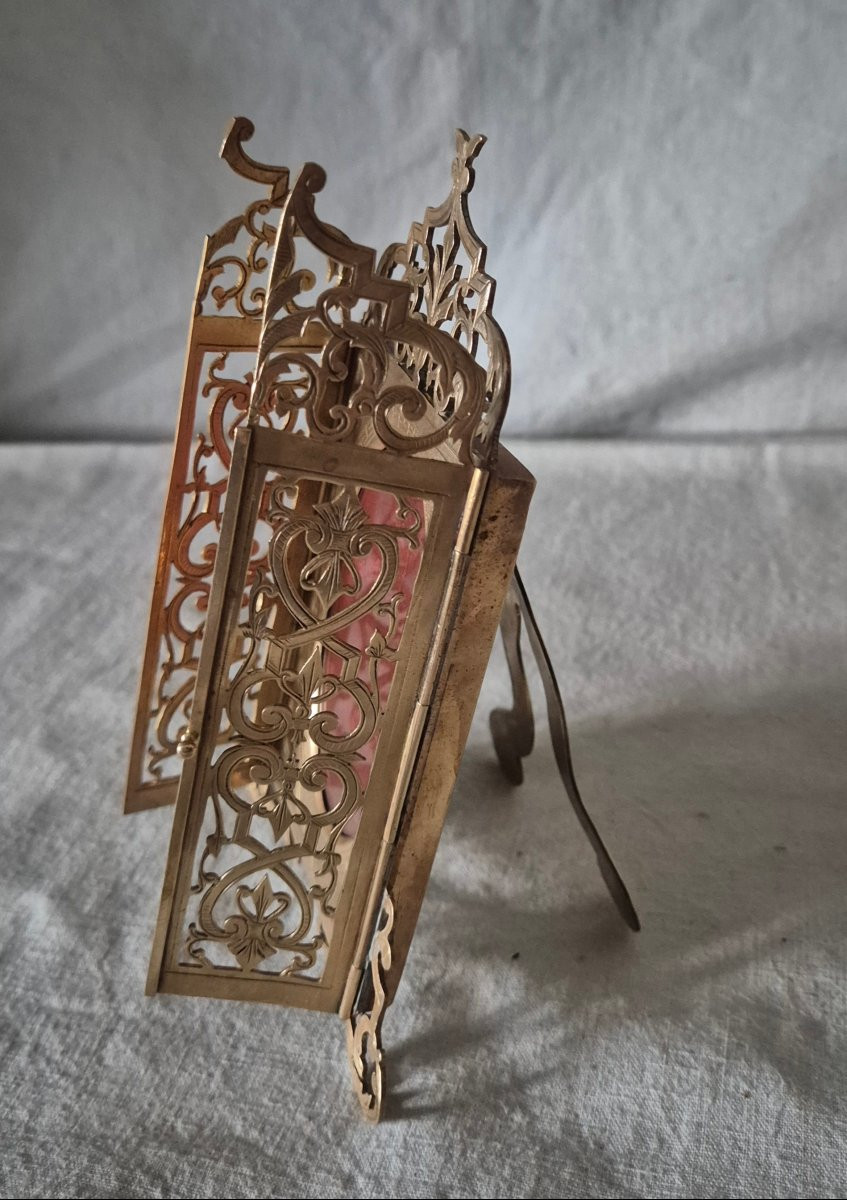Cadre photo à volets en bronze doré cisaillé du XIXème siècle -photo-1