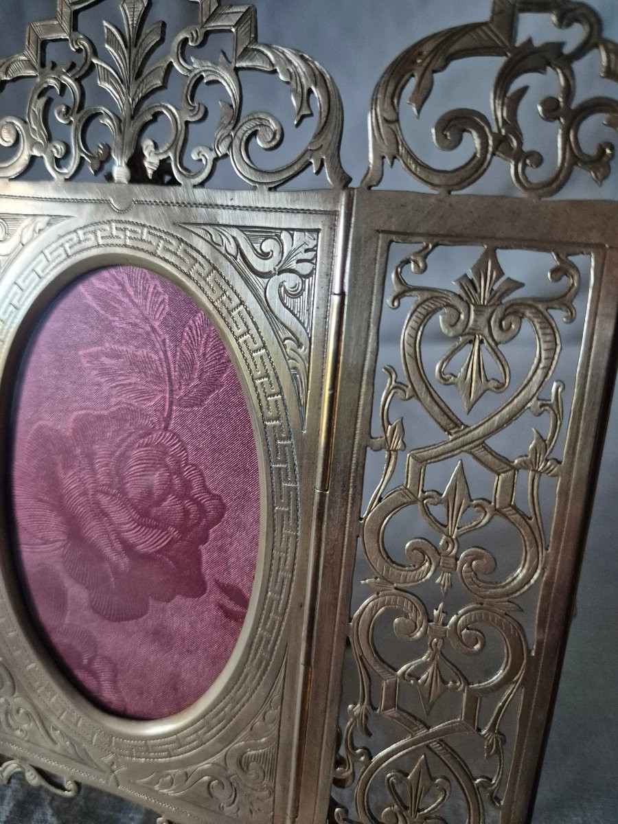 Cadre photo à volets en bronze doré cisaillé du XIXème siècle -photo-4