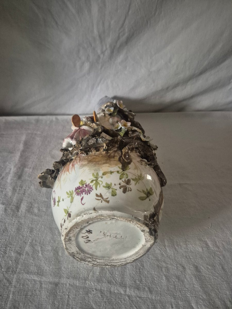 Vase en faïence fine et barbotine polychrome vers 1900-photo-4