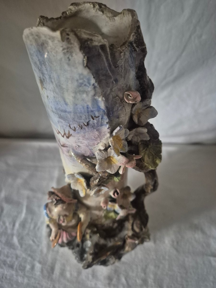 Vase en faïence fine et barbotine polychrome vers 1900-photo-6