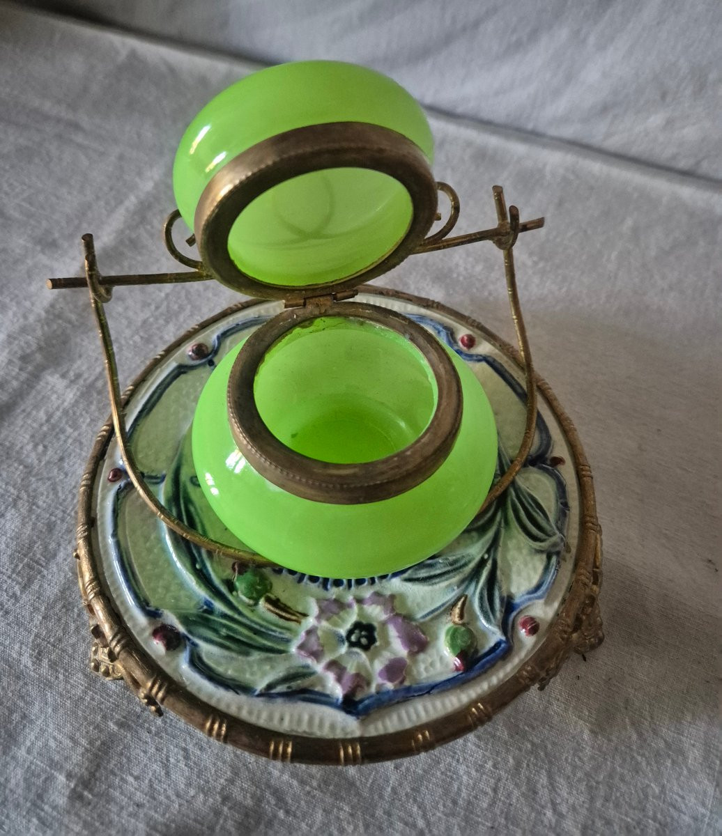 Encrier en opaline couleur ouraline dans monture de barbotine et bronze doré -photo-2