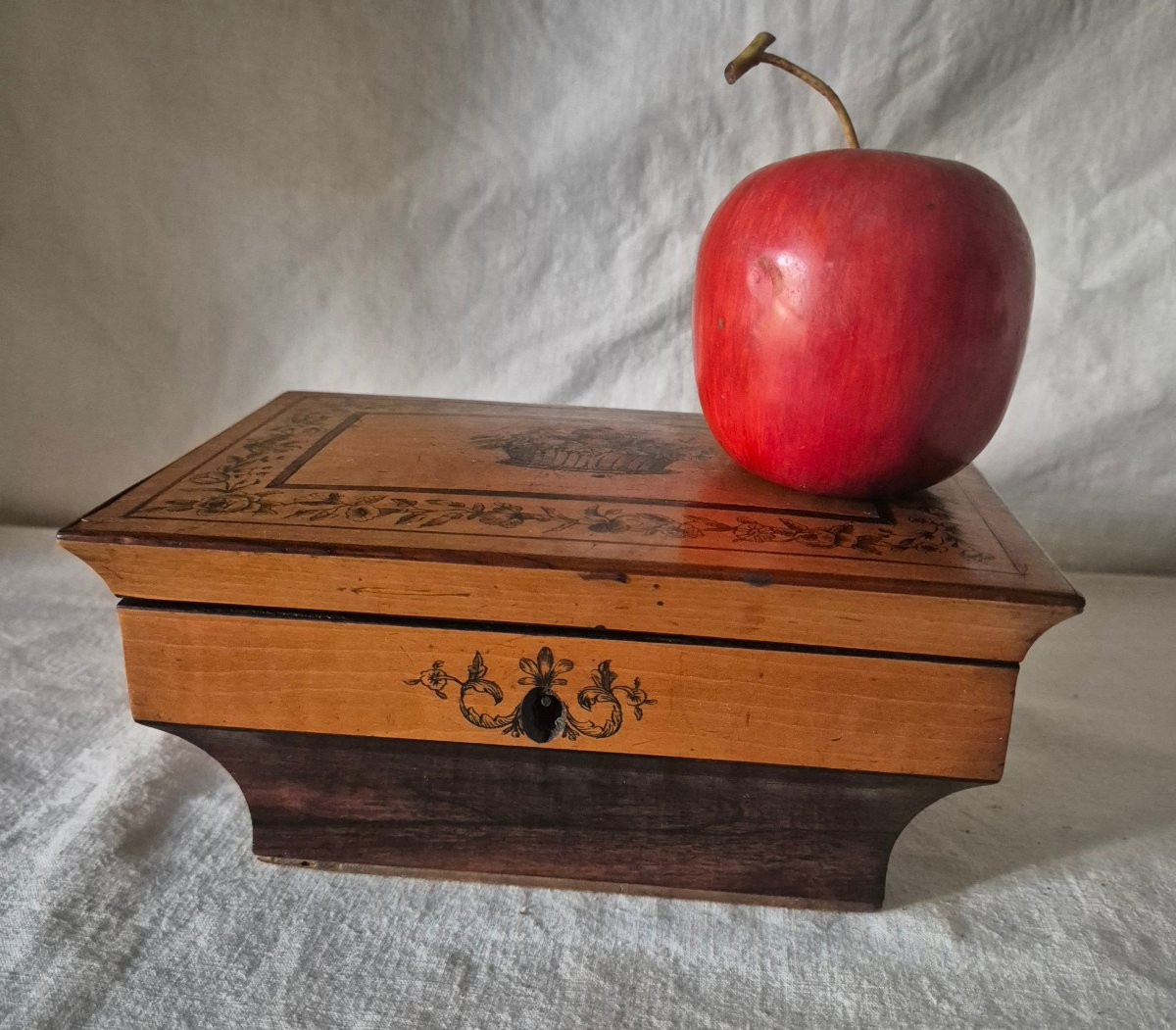 Charles X "tomb" Casket In Lemonwood And Rosewood Marquetry, Circa 1810-20-photo-3