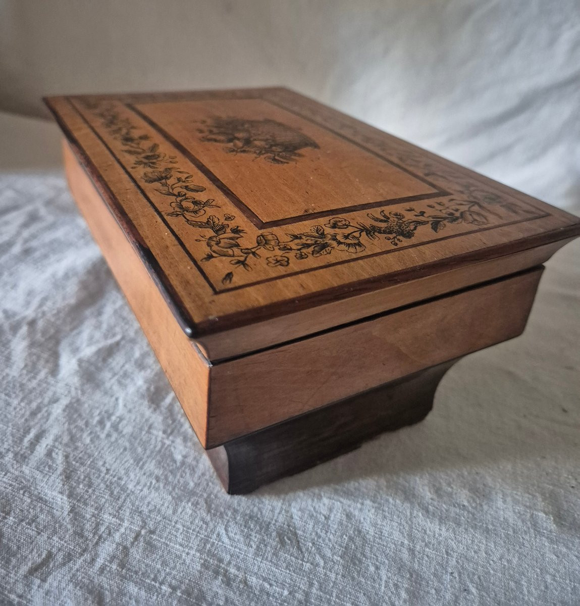 Charles X "tomb" Casket In Lemonwood And Rosewood Marquetry, Circa 1810-20-photo-5