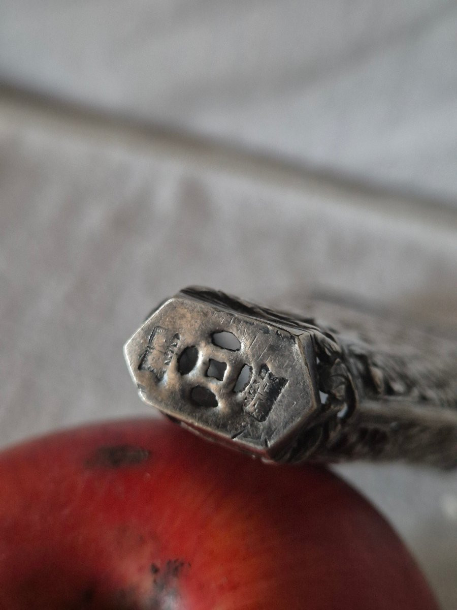 19th Century Indian Silver Betel Leaf Horn -photo-4