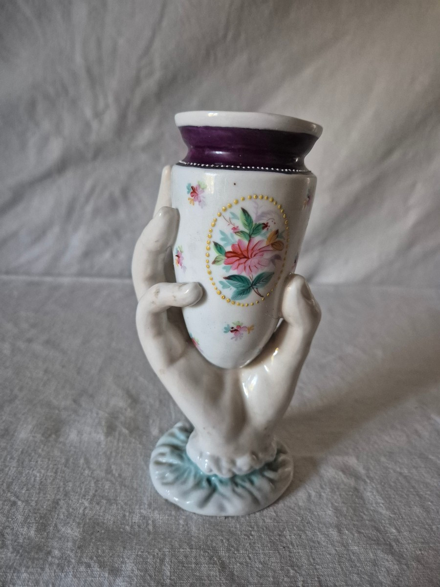 19th Century Glazed Porcelain Hand-held Horn-shaped Vase 