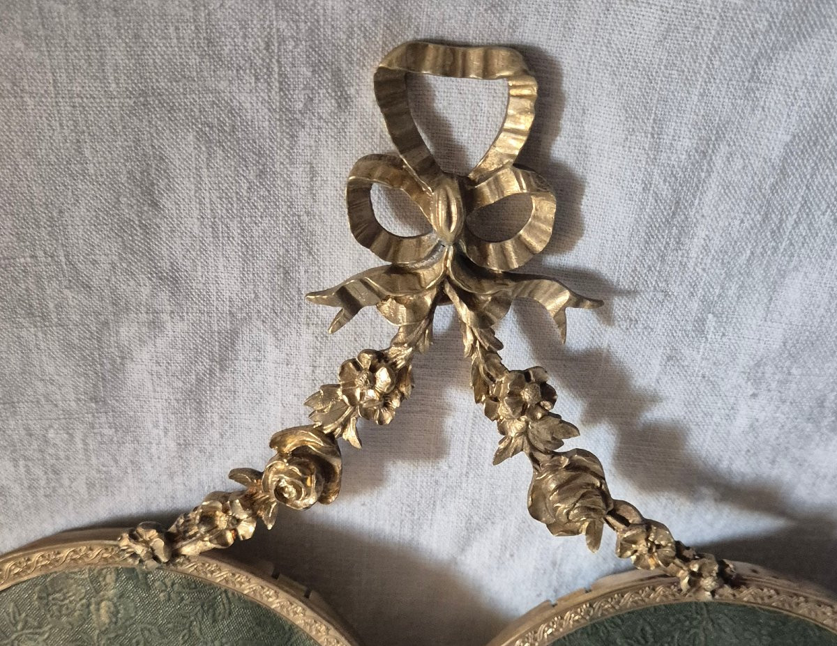 Cadre diptyque médaillons ronds en bronze doré et décor de guirlandes -photo-5