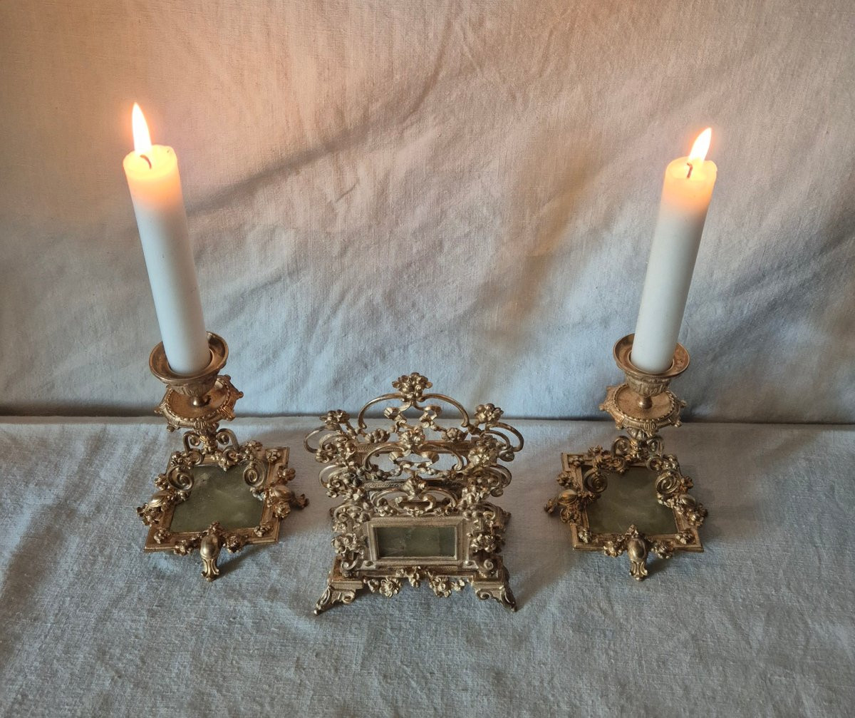 Desk Set: Letter And Document Holder And Two Candlesticks In Gilt Bronze And Onyx -photo-3