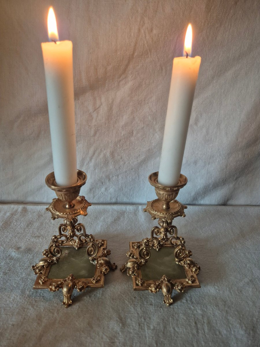 Desk Set: Letter And Document Holder And Two Candlesticks In Gilt Bronze And Onyx -photo-4