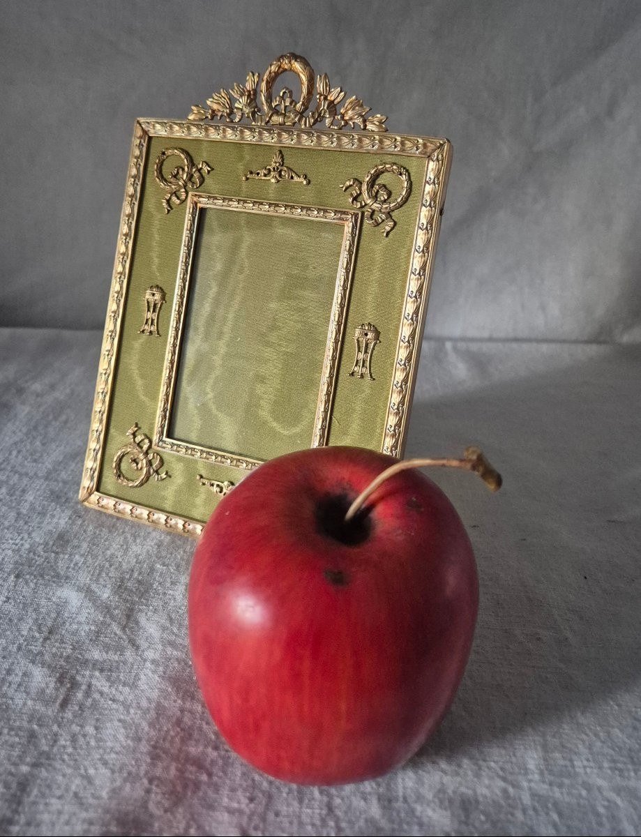 Cadre photo bronze doré à passe partout moire vert mordoré à applications -photo-2