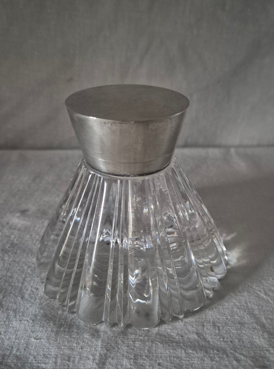 Encrier fin XIXème siècle en argent et cristal taillé d’origine anglaise 