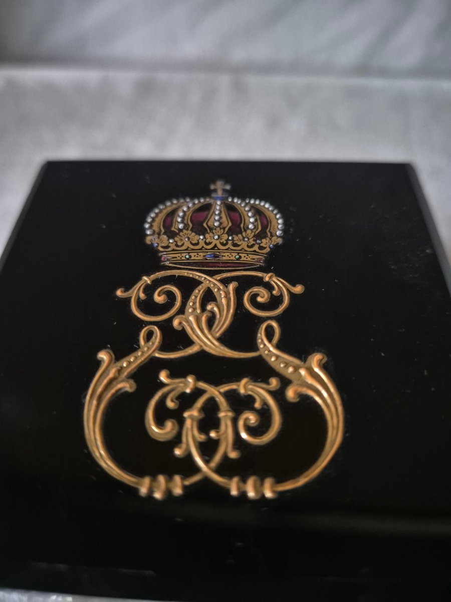 Encrier en cristal et émail à couronne de cour royal de Suède et chiffré d’un double "G"-photo-4